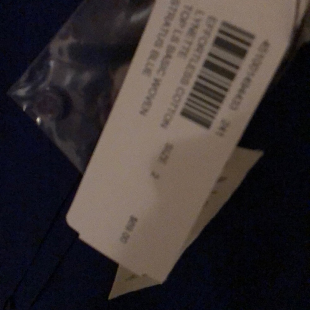 Button down. - Picture 3 of 5